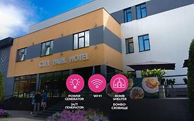 City Park Hotel By Chm  4*